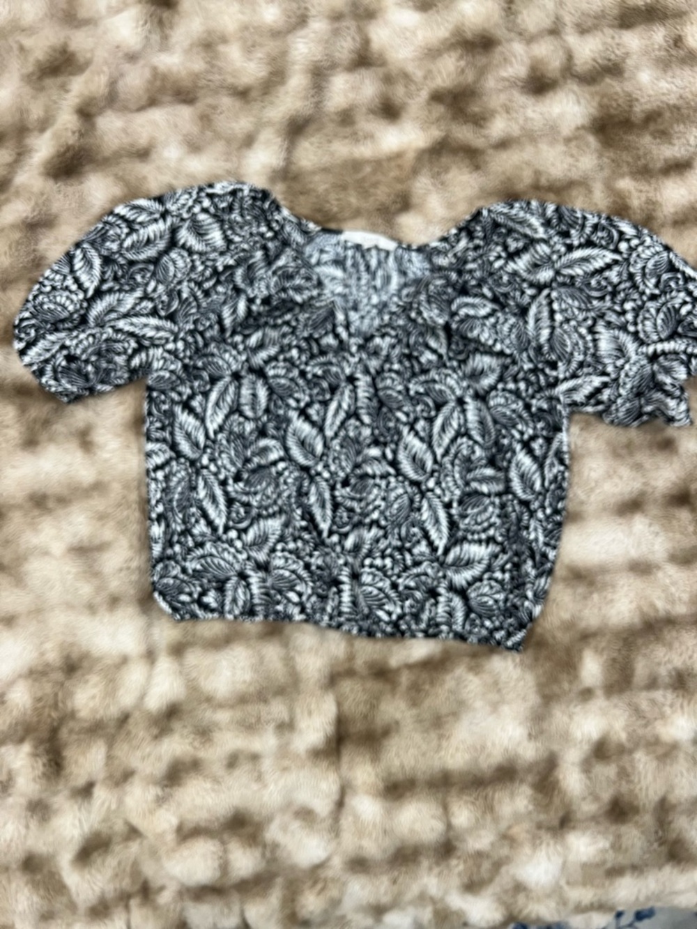 LOFT Black and White Textured Leaf-Print Top